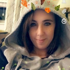 Meet your Posher, Rebecca